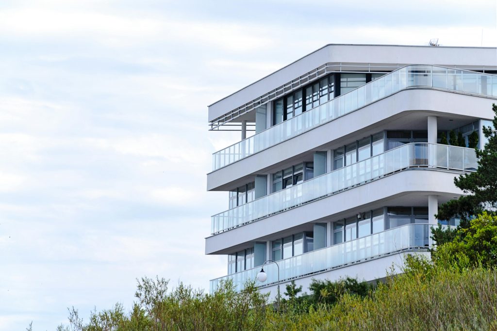 Luxury Amenities That You Won’t Want To Miss Off Your Apartment Buying Checklist